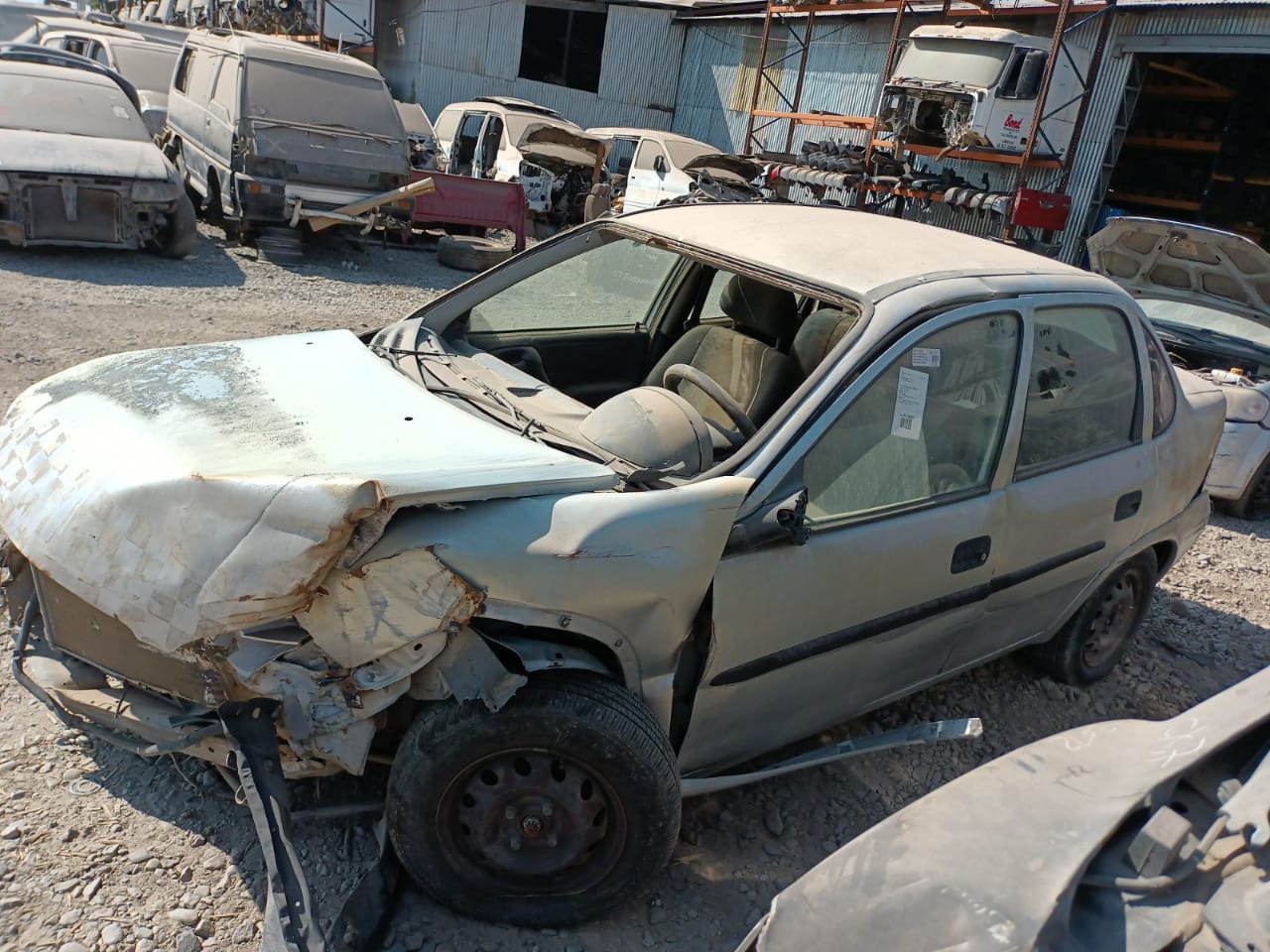  Chevrolet CORSA 2000    EN DESARME